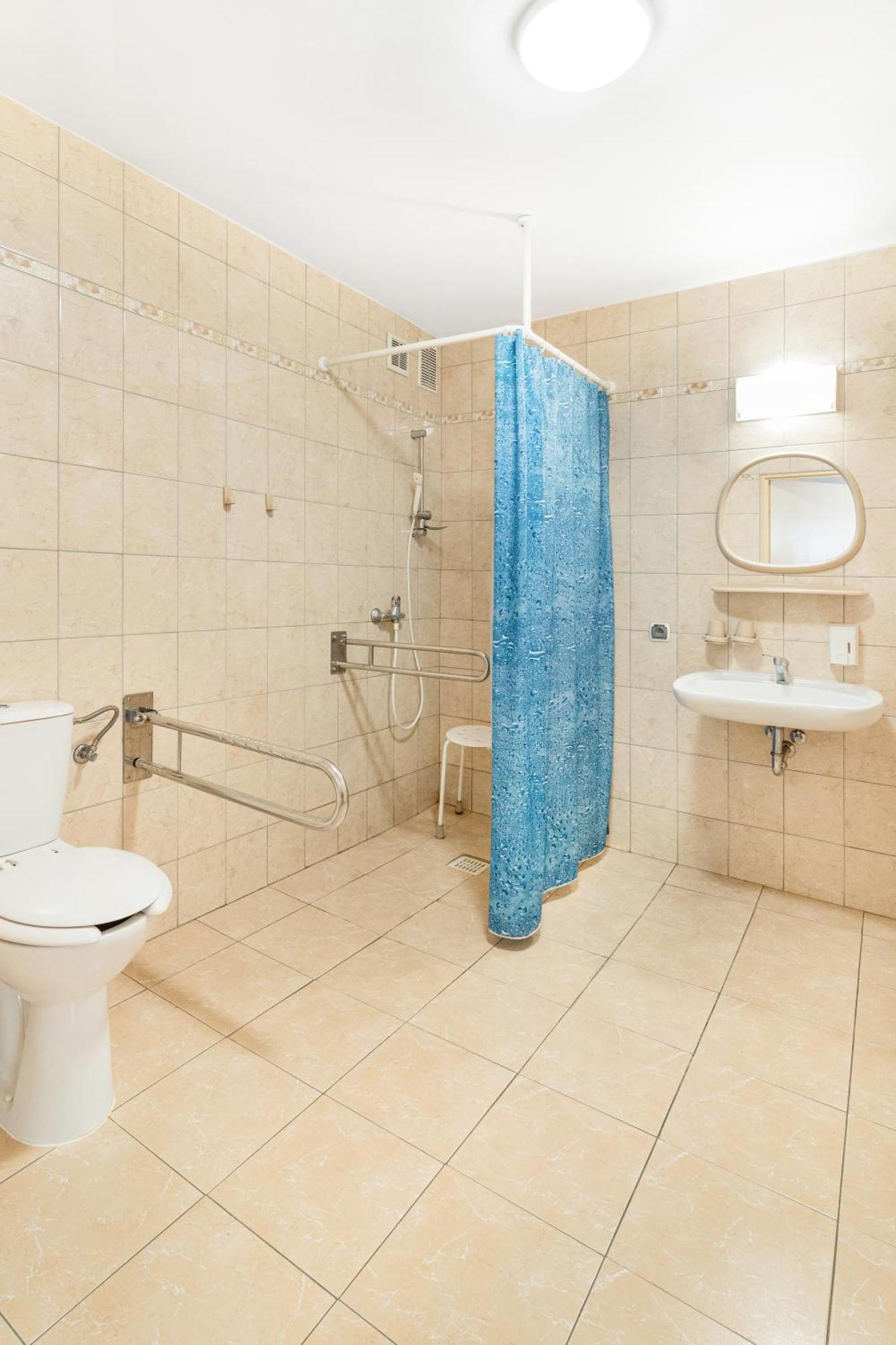 Hotel Alf Krakow Bagian luar foto