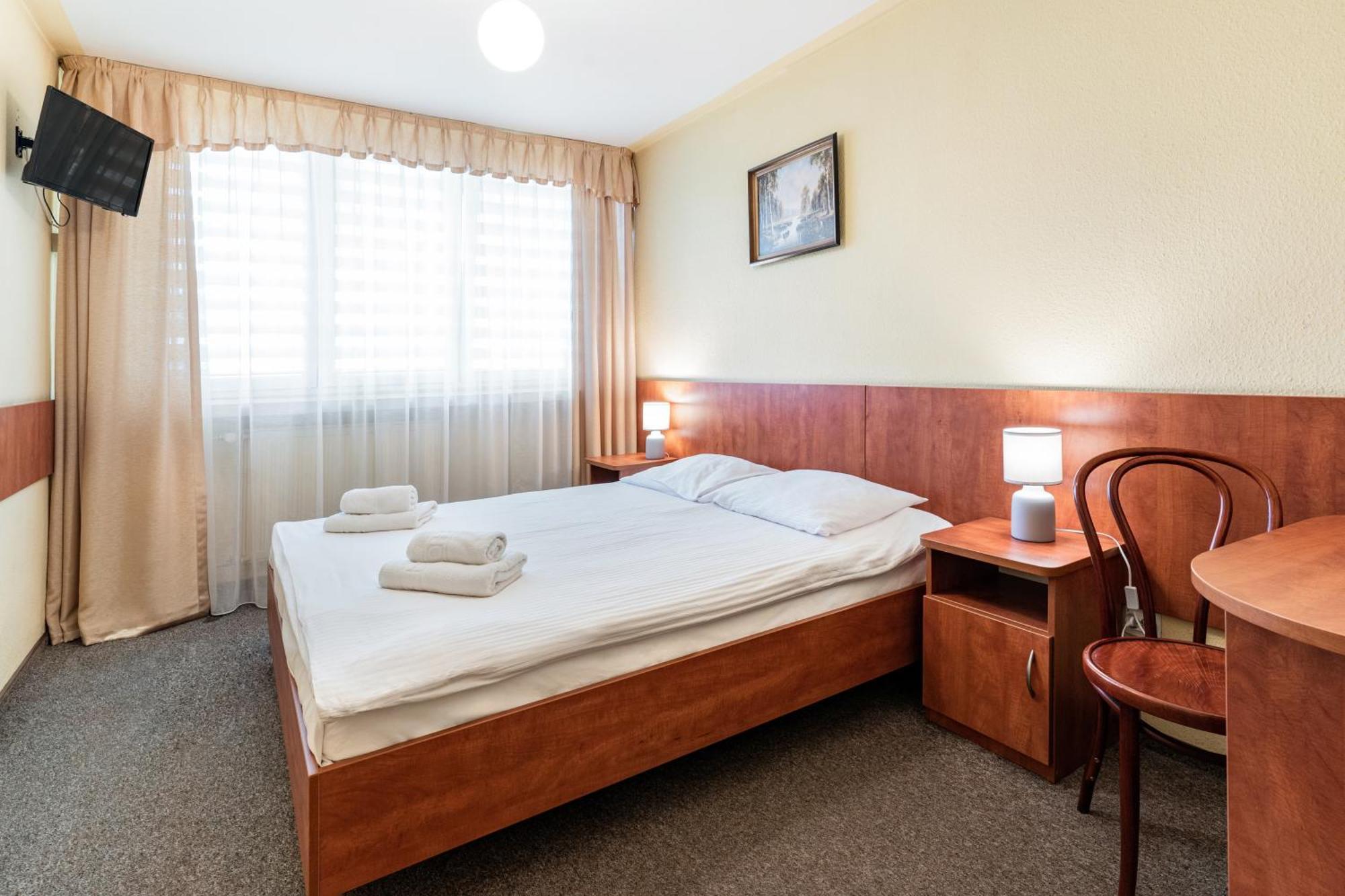 Hotel Alf Krakow Bagian luar foto