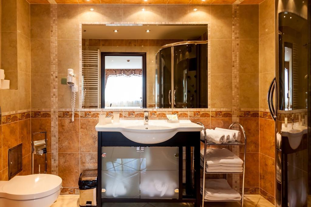 Hotel Alf Krakow Bagian luar foto